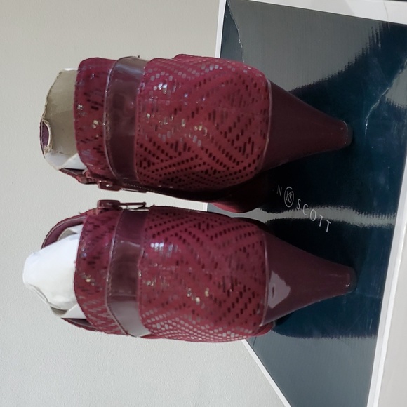 Karen Scott Shoes Karen Scott Wine Color Heeled Boots Sz7w Poshmark